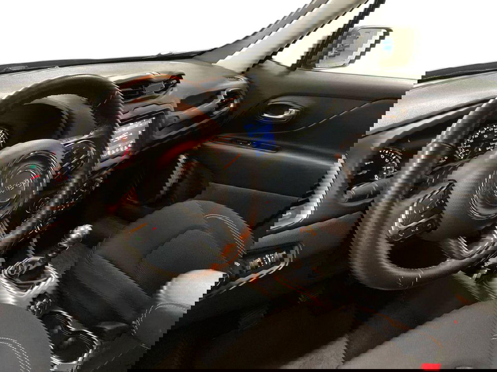 Jeep Renegade usata a Macerata (16)