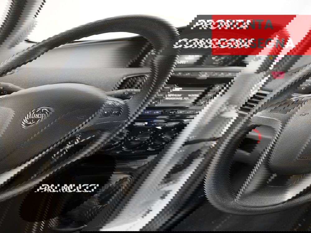 Lancia Ypsilon usata a Prato (14)