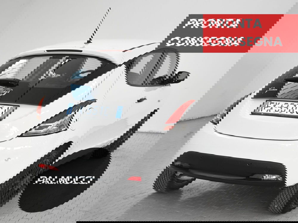 Lancia Ypsilon usata a Prato (3)