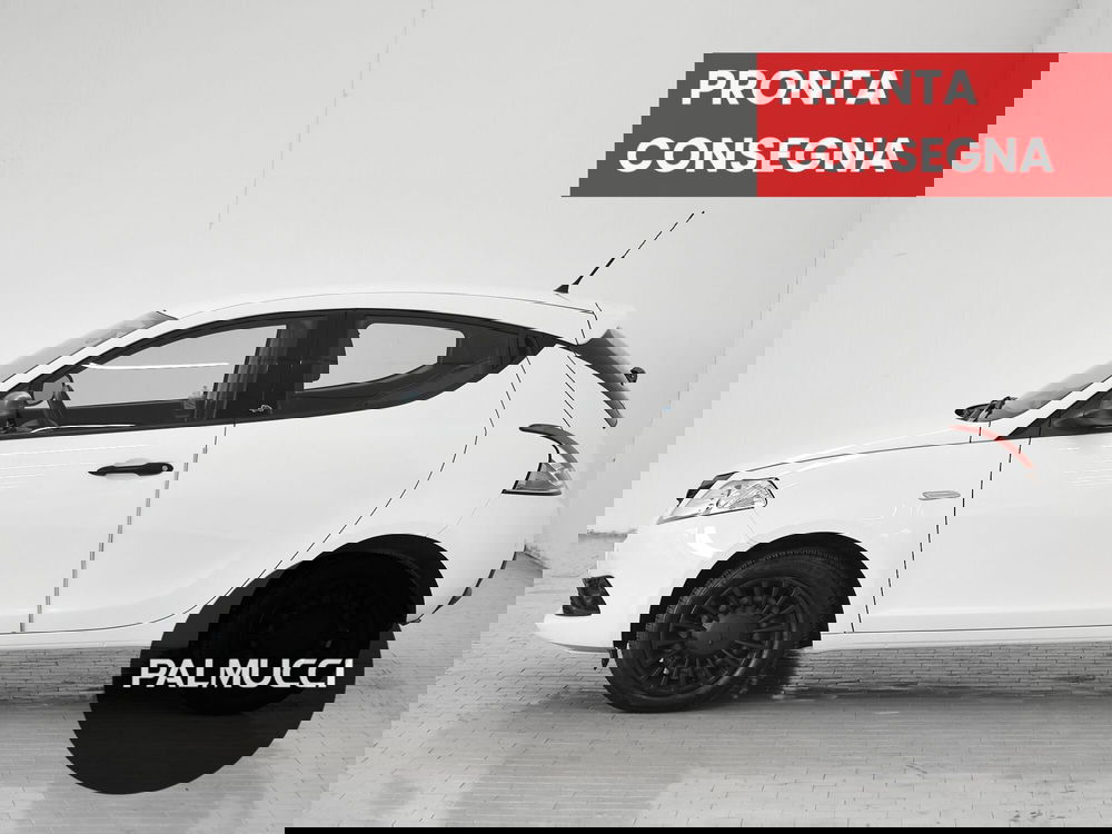 Lancia Ypsilon usata a Prato (4)