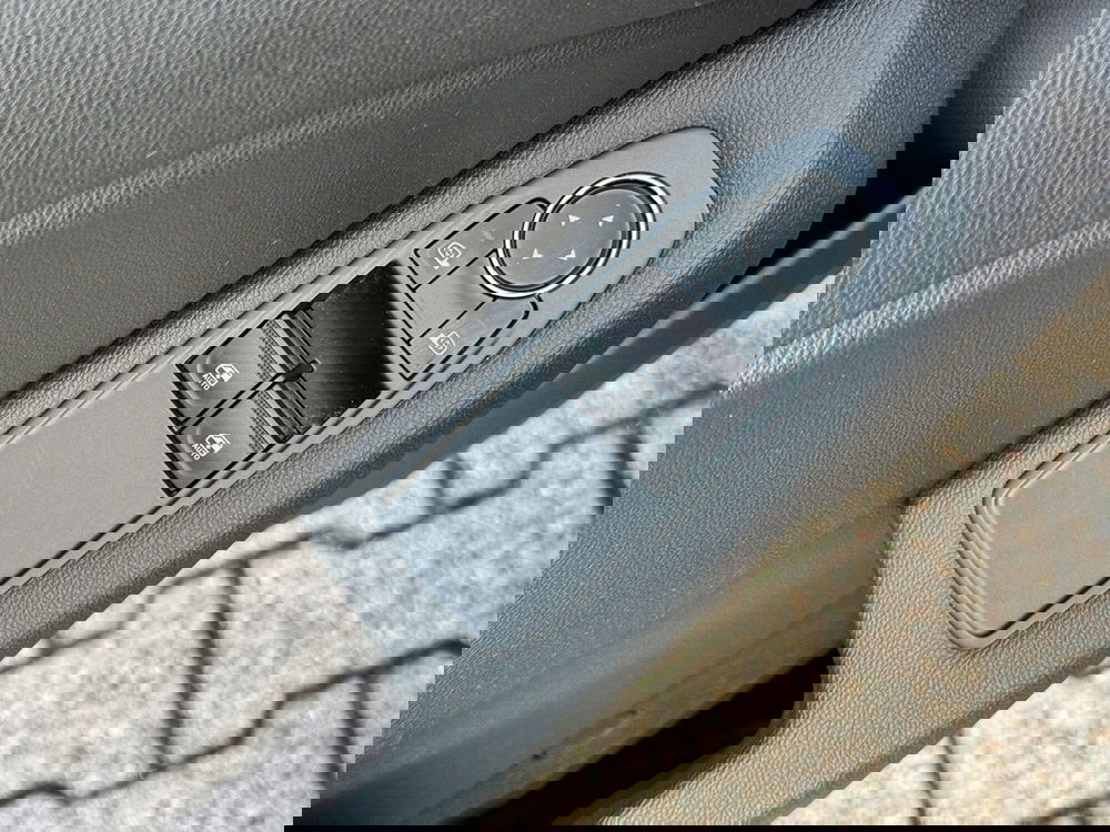 Dacia Sandero usata a Pavia (5)