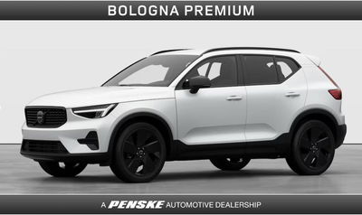 Volvo XC40 2.0 b3 Plus Black Edition auto nuova a Casalecchio di Reno