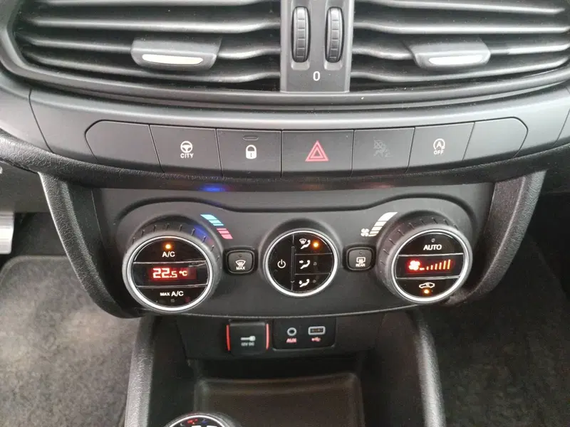 Fiat Tipo Station Wagon usata a Treviso (17)
