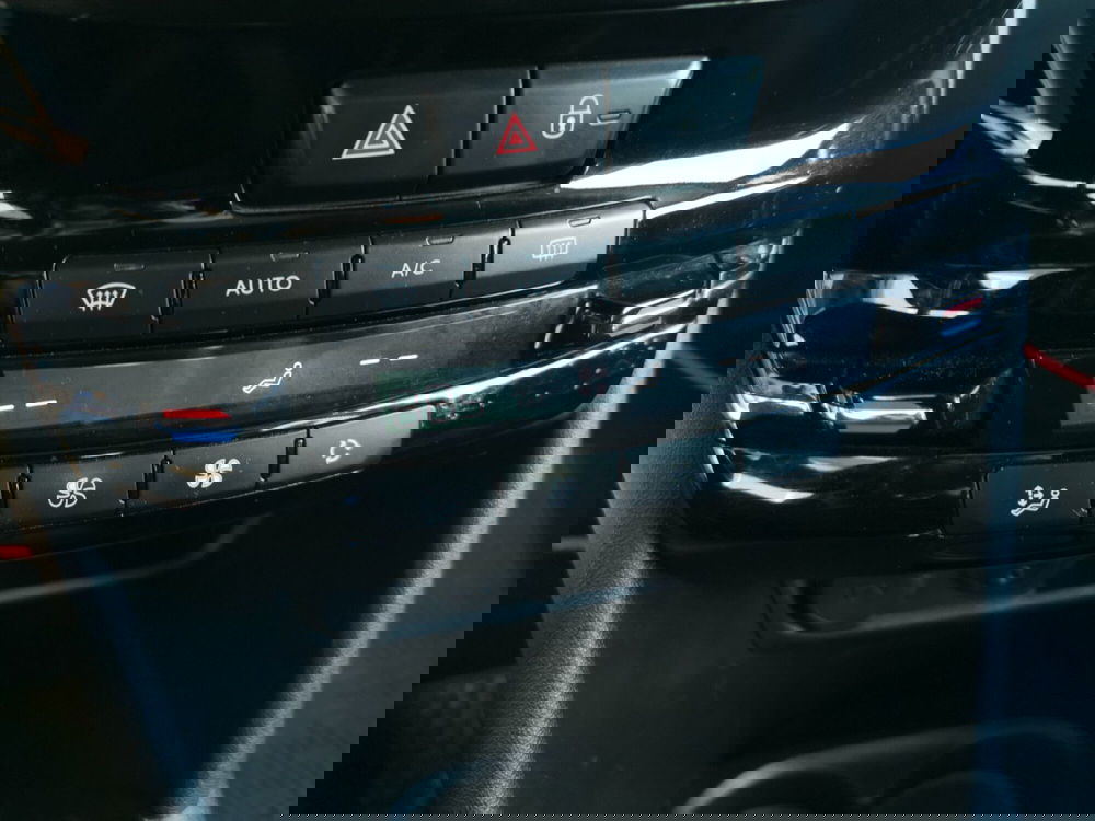 Peugeot 208 usata a Brindisi (14)