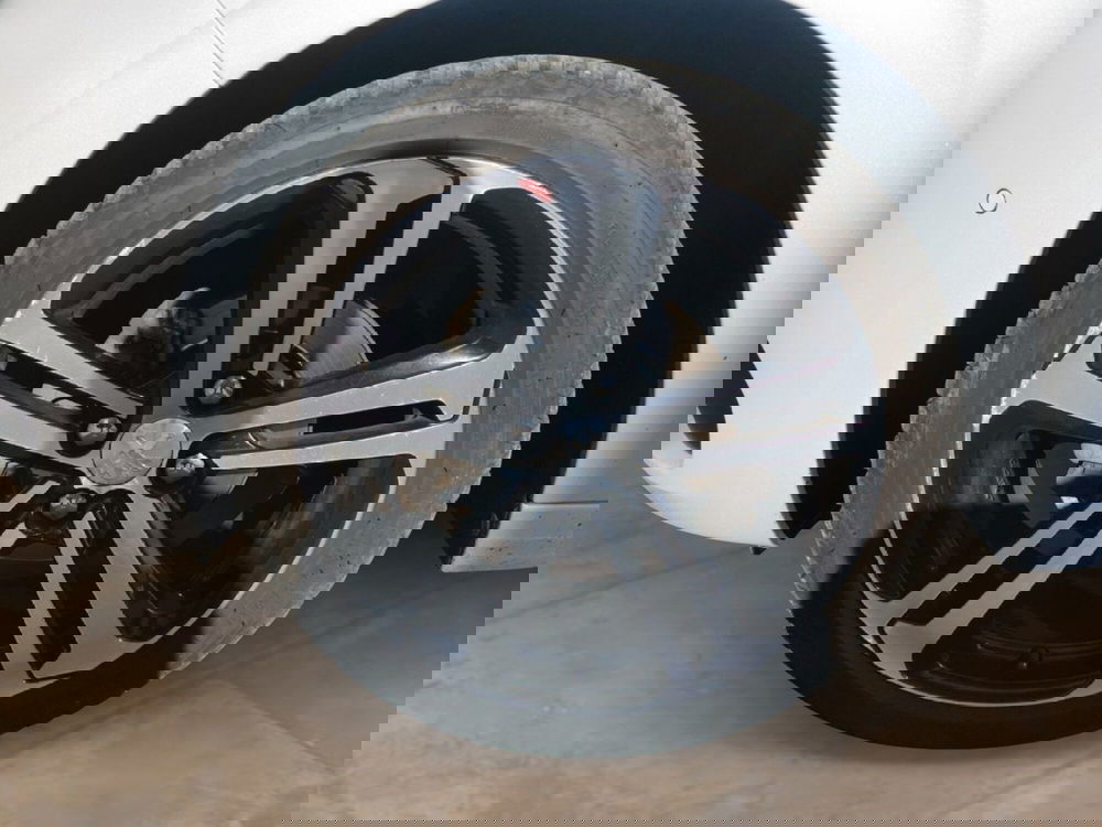 Peugeot 208 usata a Brindisi (9)