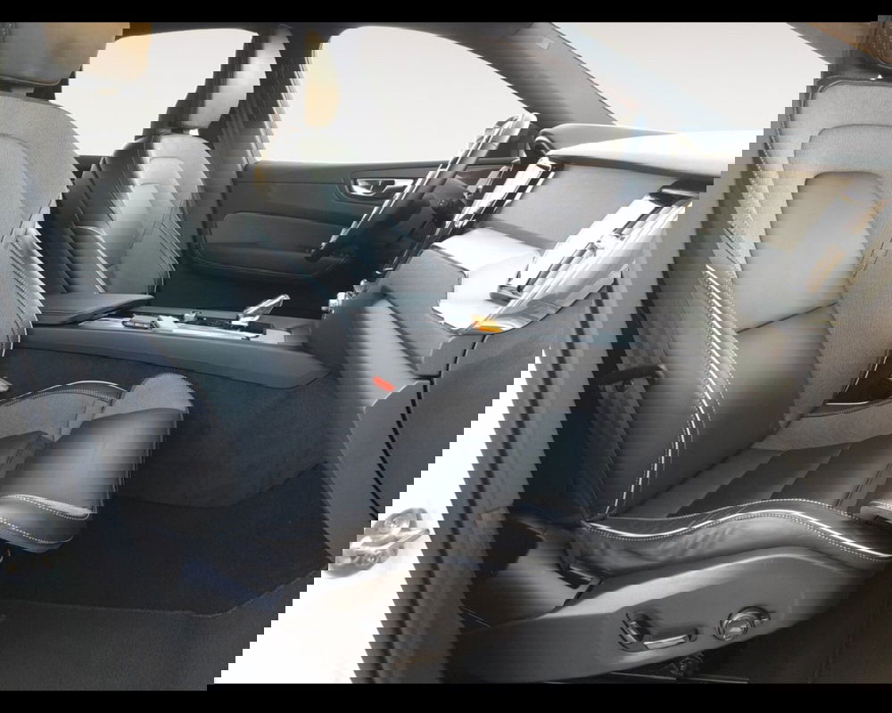 Volvo XC60 usata a Ravenna (15)