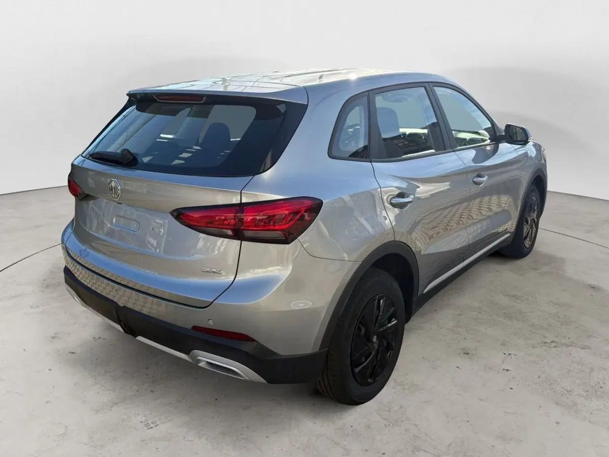 Mg ZS nuova a Monza e Brianza (6)