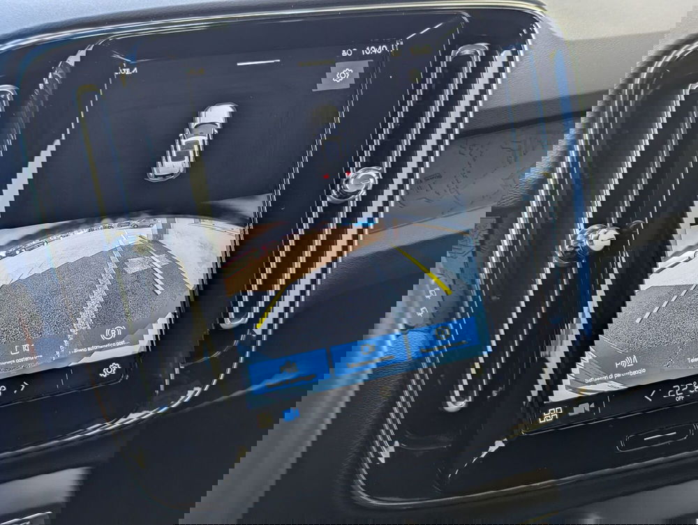 Volvo XC40 usata a Pescara (12)