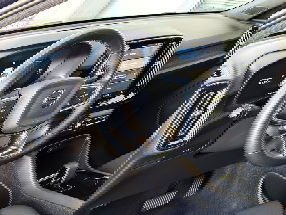 Volvo XC40 usata a Pescara (7)