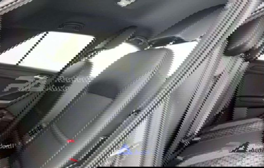 Volkswagen T-Roc nuova a Lecco (8)