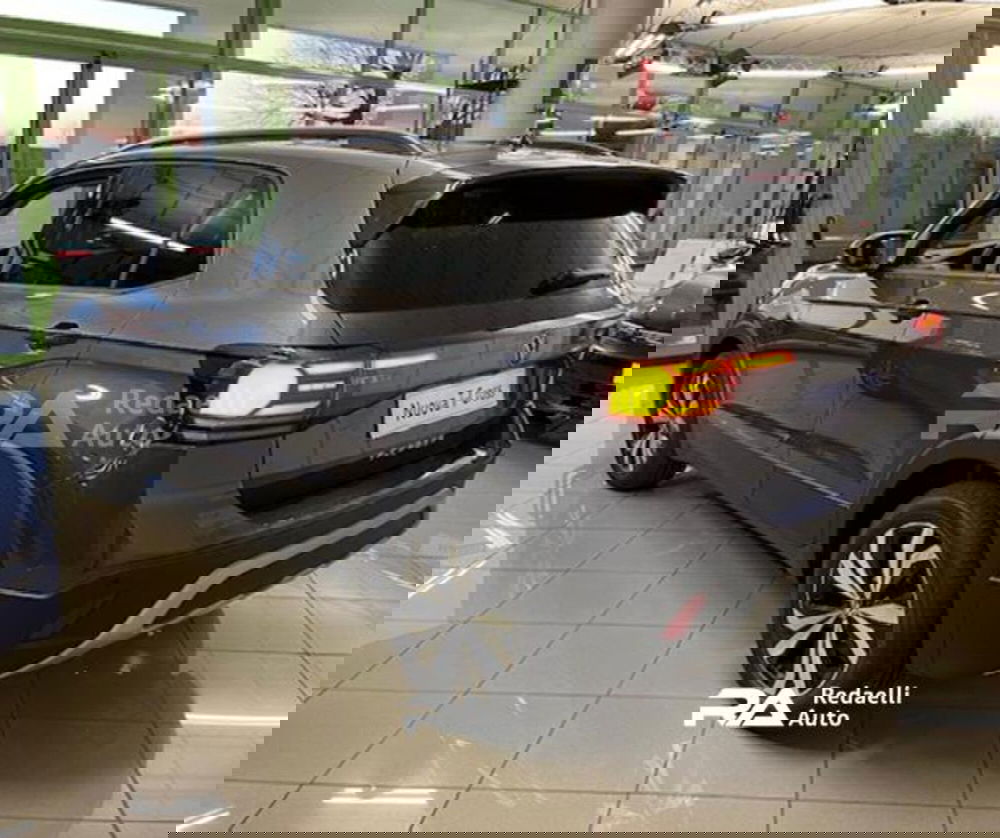 Volkswagen T-Cross nuova a Lecco (5)