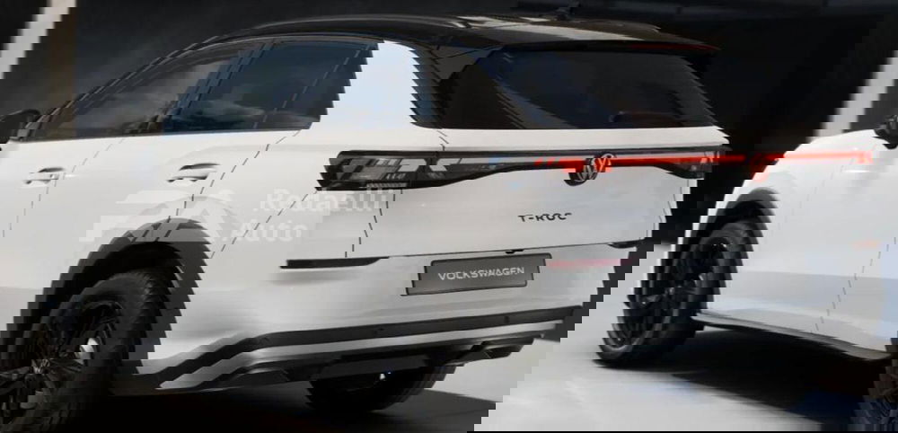 Volkswagen T-Roc nuova a Lecco (3)