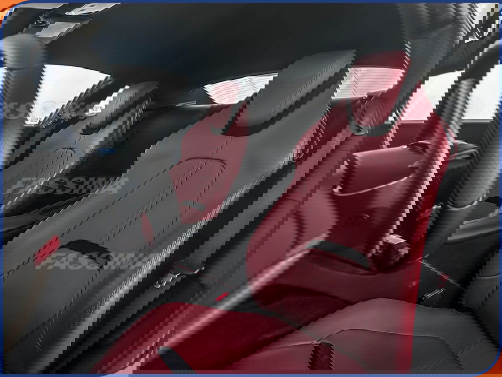 Ferrari Roma Coupé usata a Milano (9)