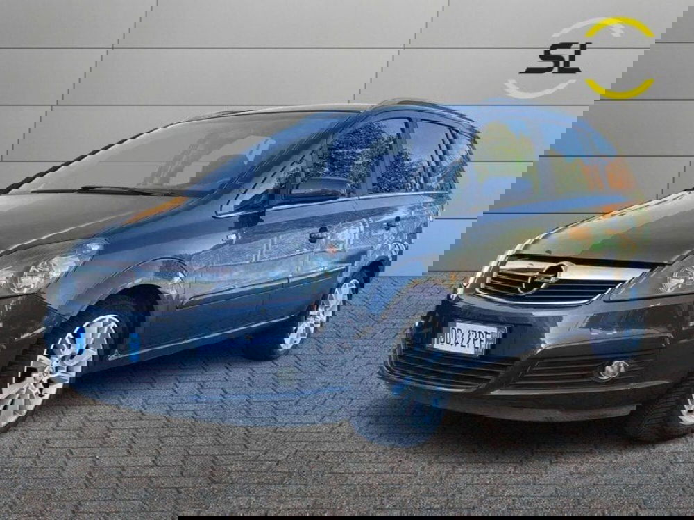 Opel Zafira usata a Lecco