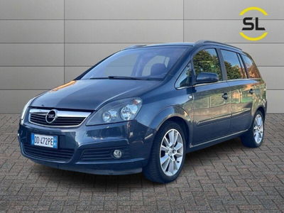 Opel Zafira 1.8 16V VVT Cosmo del 2006 usata a Merate