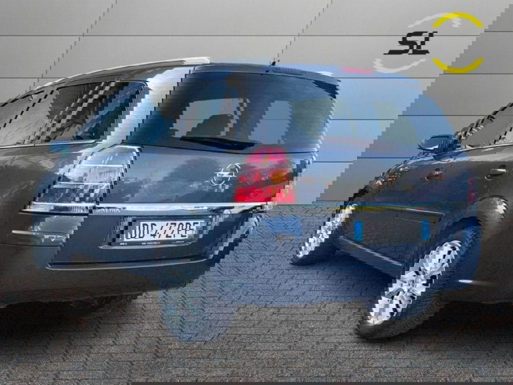 Opel Zafira usata a Lecco (4)