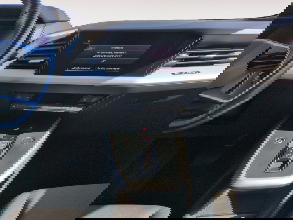 Audi Q4 Sportback usata a Agrigento (11)