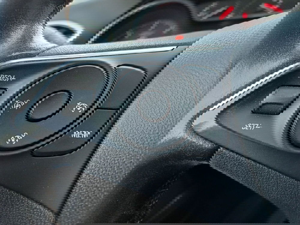 Opel Crossland X usata a Modena (11)