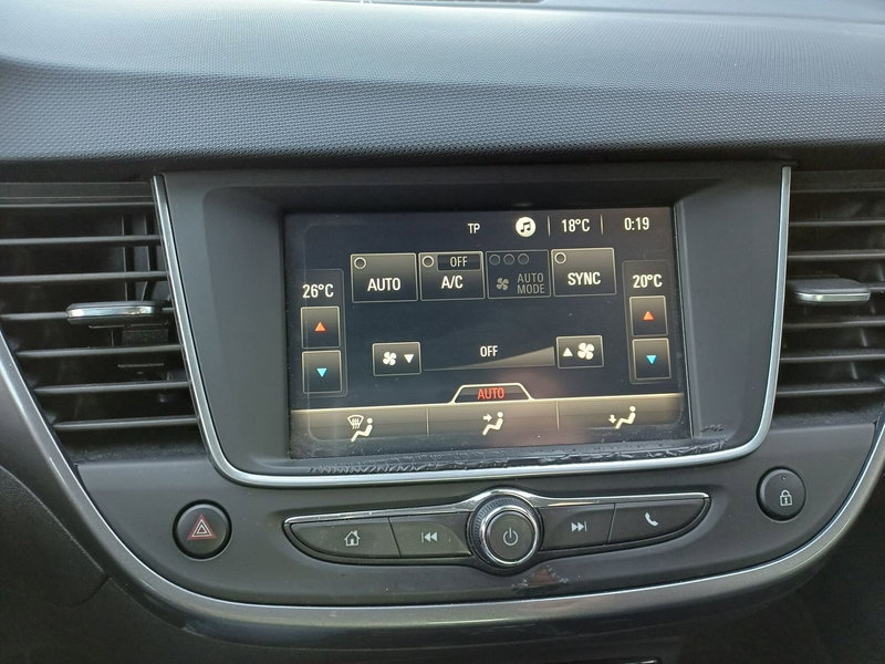 Opel Crossland X usata a Modena (13)