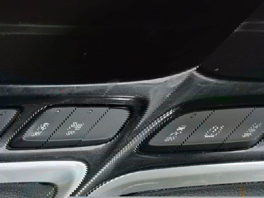 Opel Crossland X usata a Modena (16)