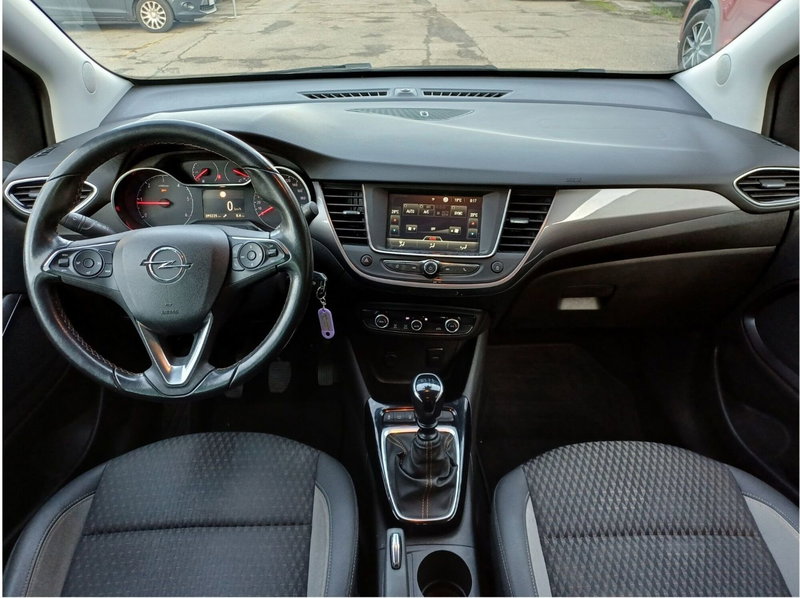 Opel Crossland X usata a Modena (9)