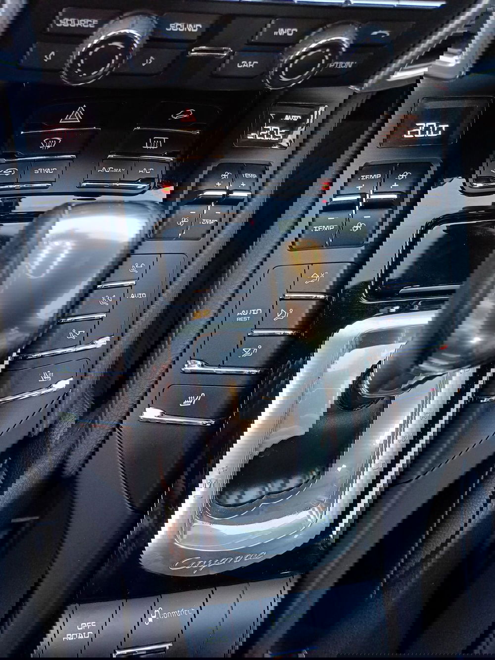 Porsche Cayenne usata a Modena (14)