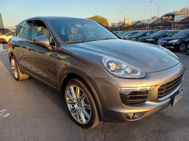 Porsche Cayenne usata a Modena (4)