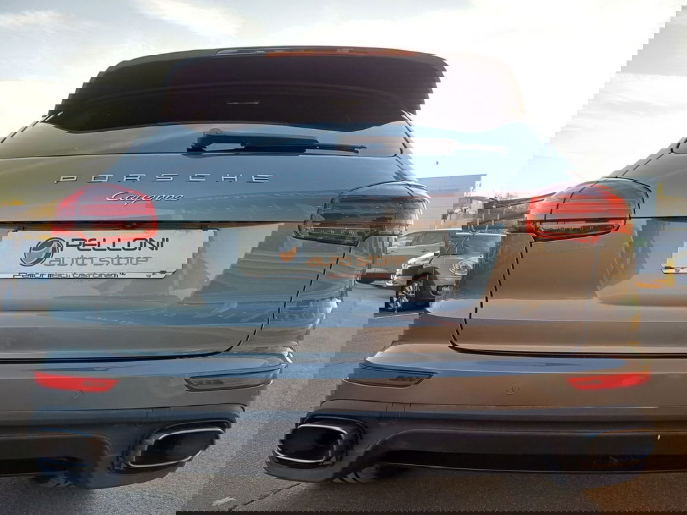 Porsche Cayenne usata a Modena (7)