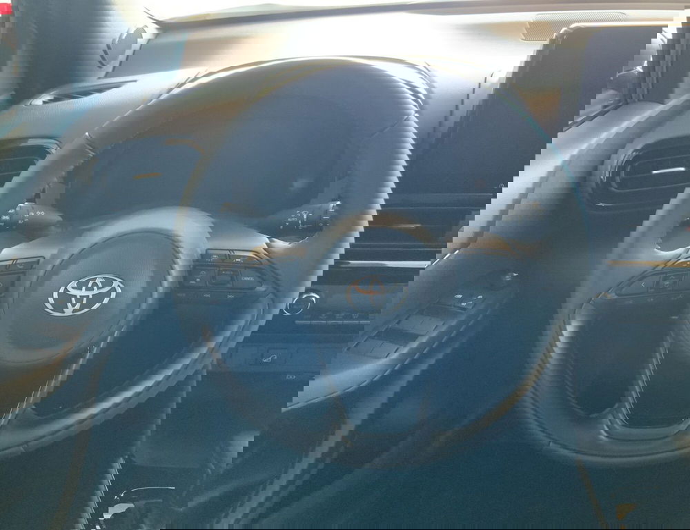 Toyota Yaris Cross nuova a Reggio Calabria (7)