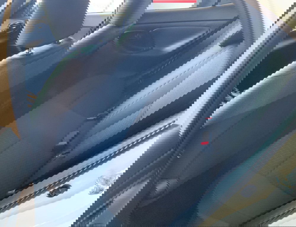 Toyota Yaris Cross nuova a Reggio Calabria (8)