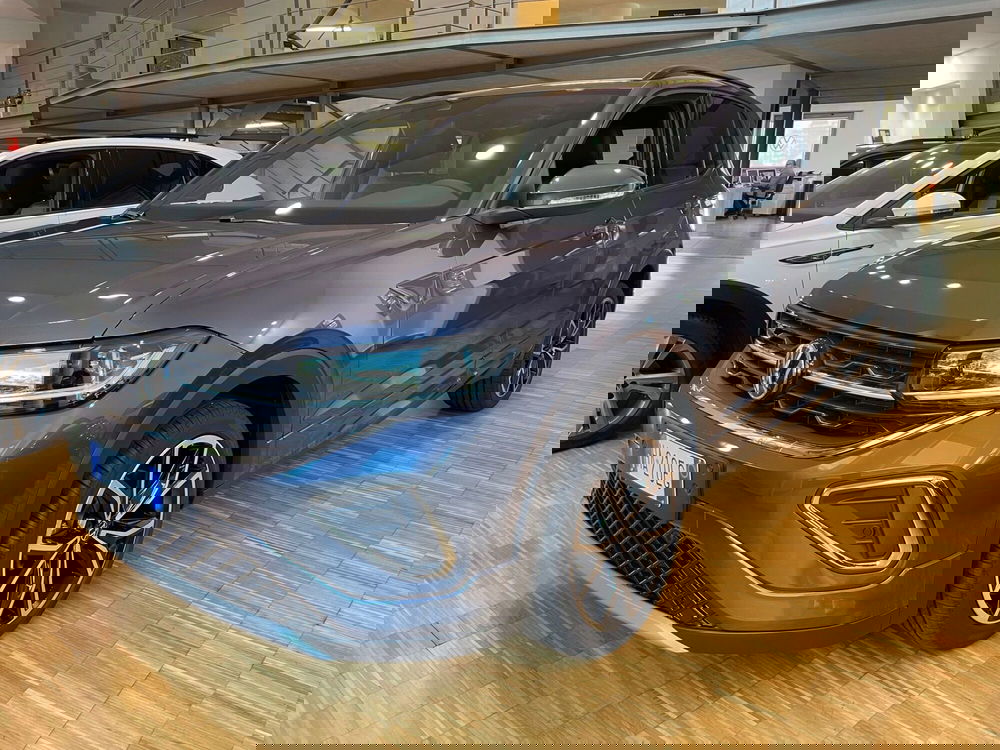 Volkswagen T-Cross nuova a Genova