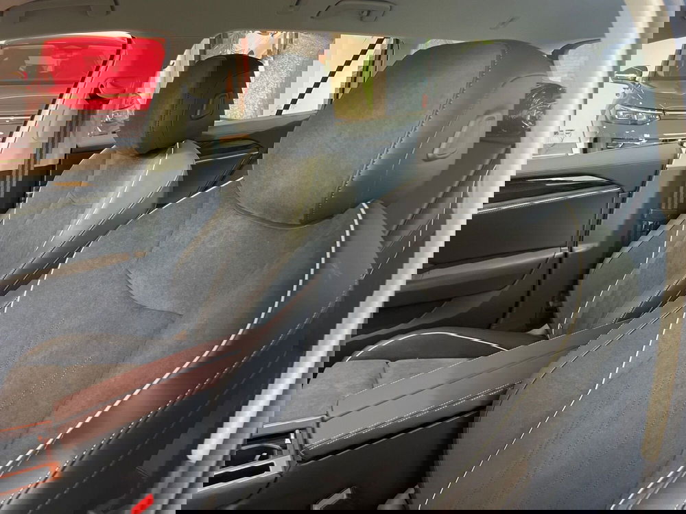 Volkswagen Passat nuova a Genova (7)