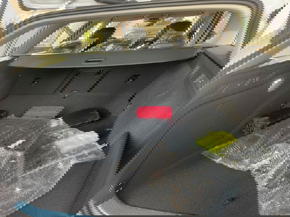 Volkswagen Passat nuova a Genova (8)