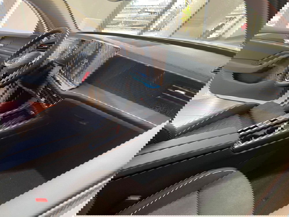 Volkswagen Passat nuova a Genova (9)