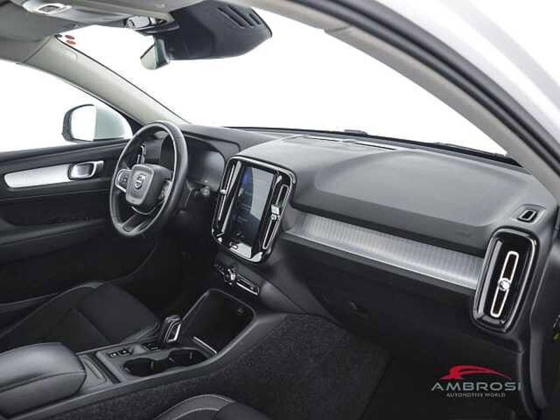 Volvo XC40 usata a Viterbo (12)