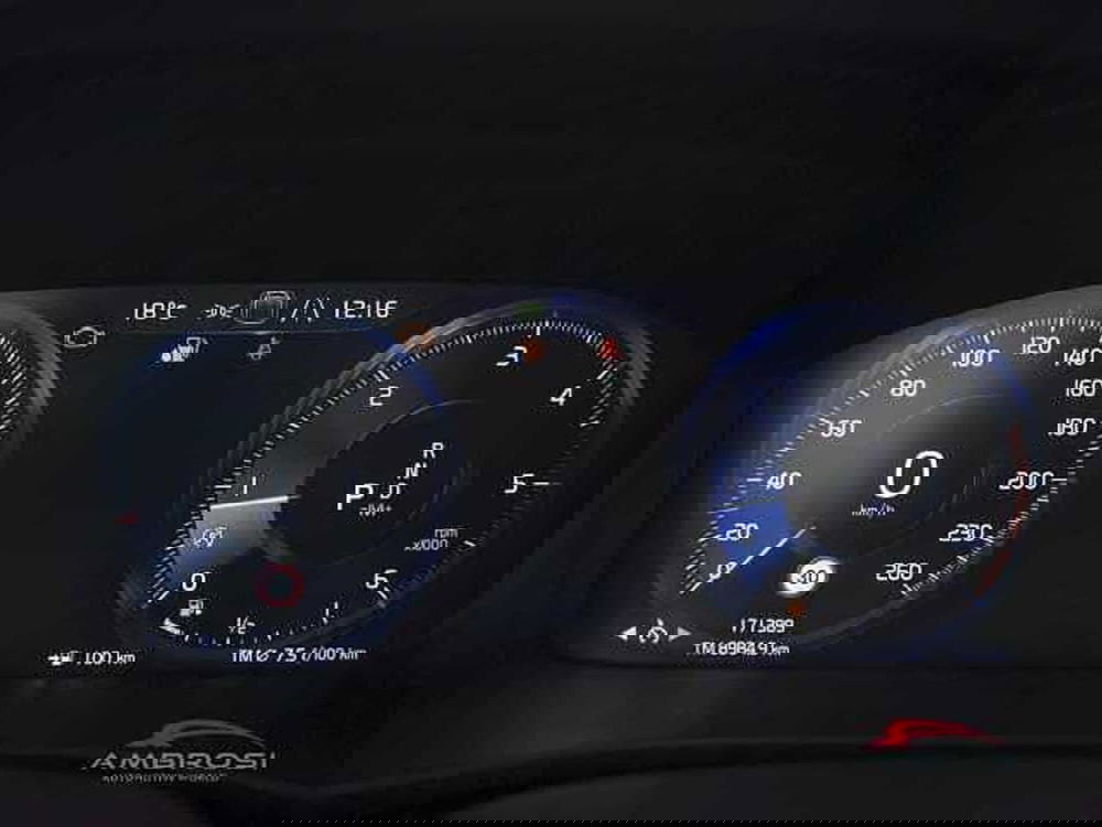 Volvo XC40 usata a Viterbo (13)