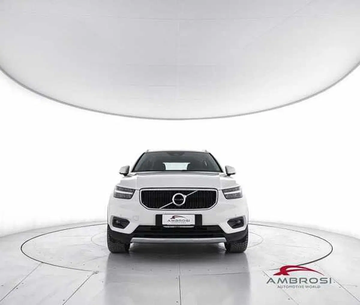 Volvo XC40 usata a Viterbo (5)