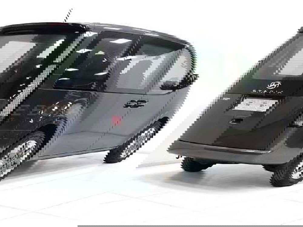 Hyundai Staria nuova a Vicenza (2)