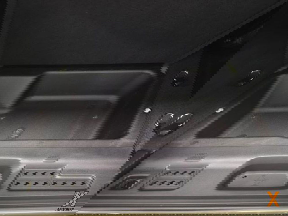 Jeep Wrangler Unlimited nuova a Varese (16)