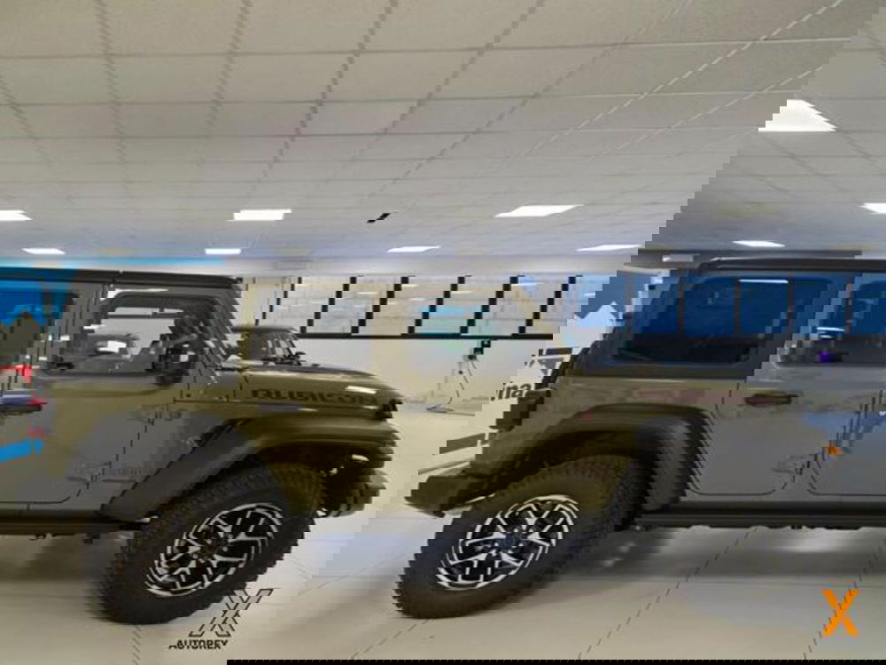 Jeep Wrangler Unlimited nuova a Varese (6)