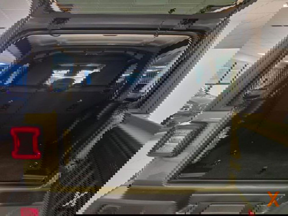 Jeep Wrangler Unlimited nuova a Varese (9)