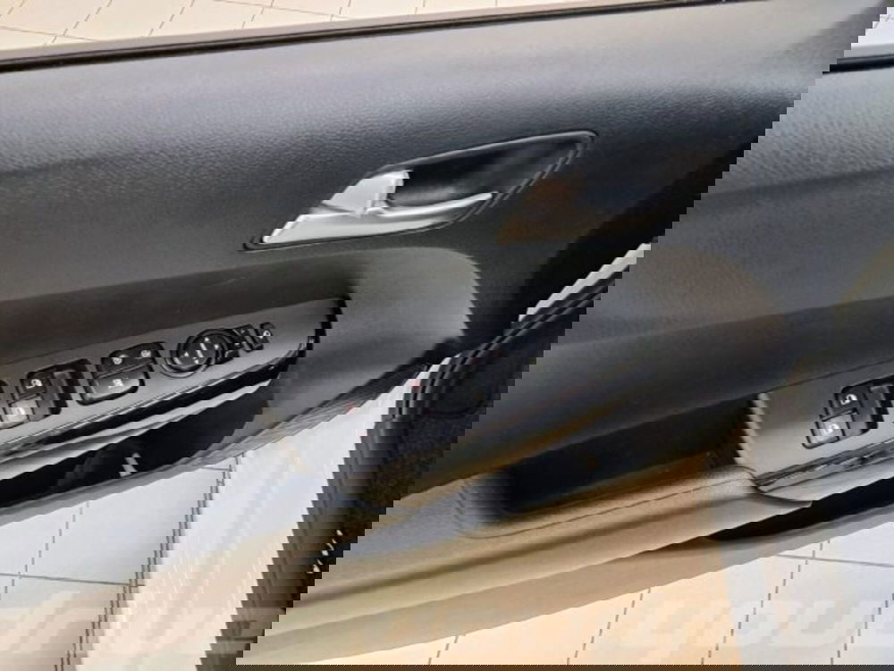 Kia Picanto nuova a Napoli (16)