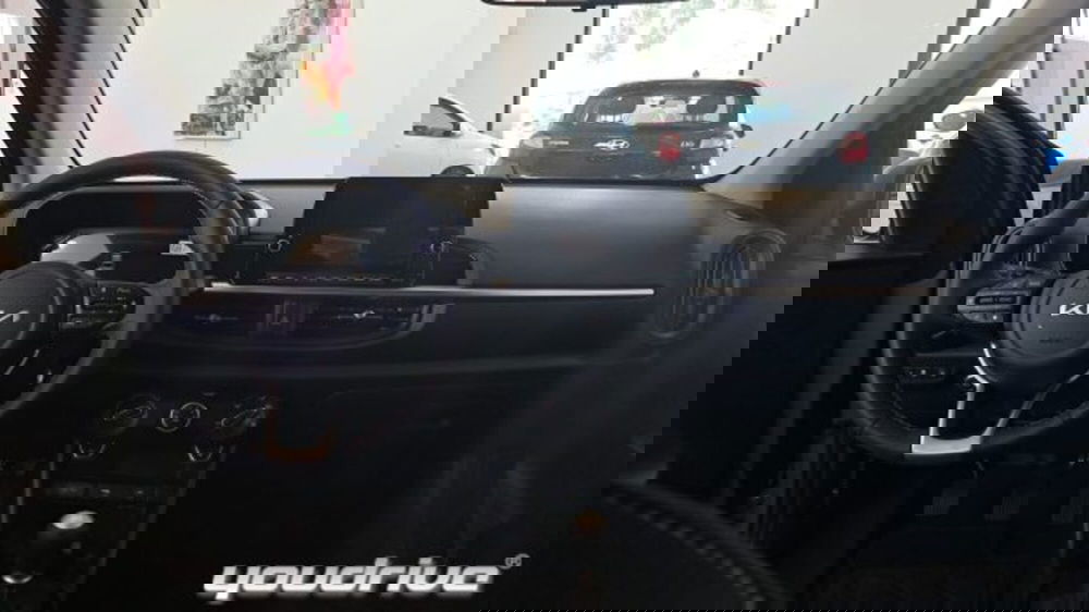 Kia Picanto nuova a Napoli (10)
