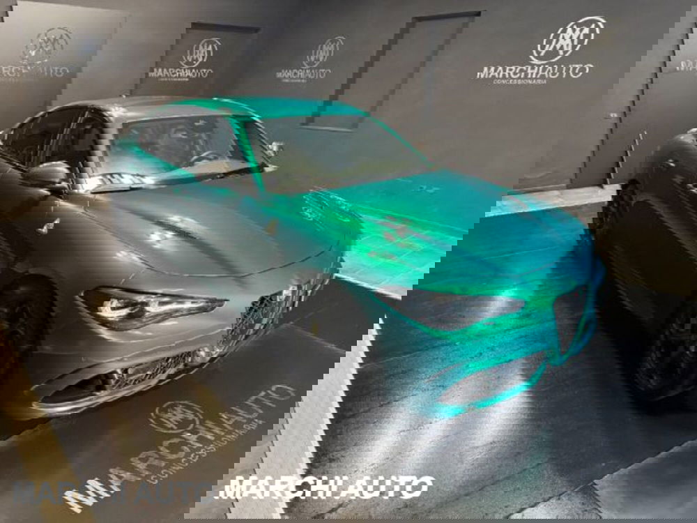 Alfa Romeo Giulia usata a Perugia (3)