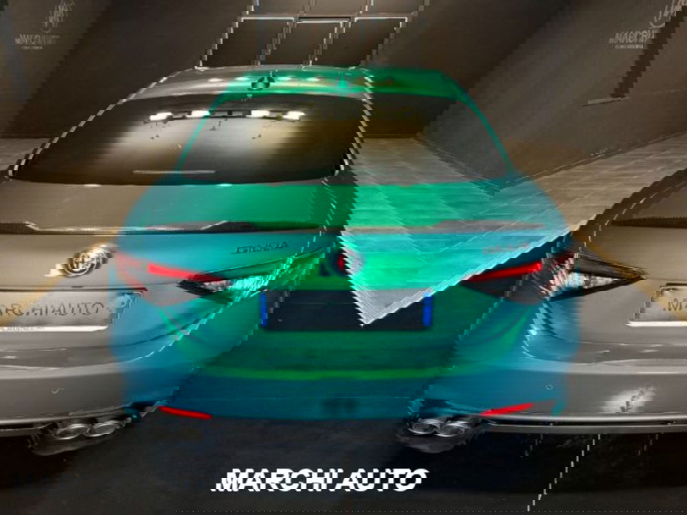 Alfa Romeo Giulia usata a Perugia (6)