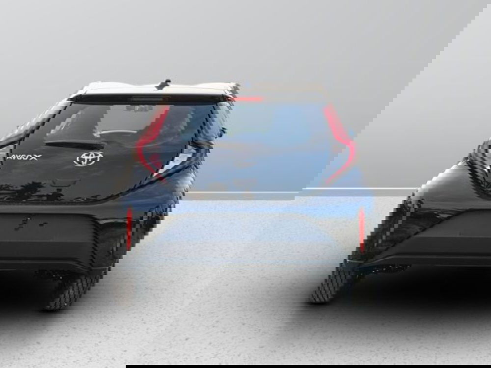 Toyota Aygo X nuova a Teramo (4)