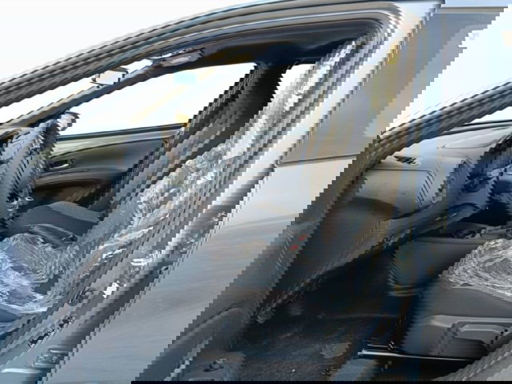 Toyota Aygo X nuova a Teramo (8)