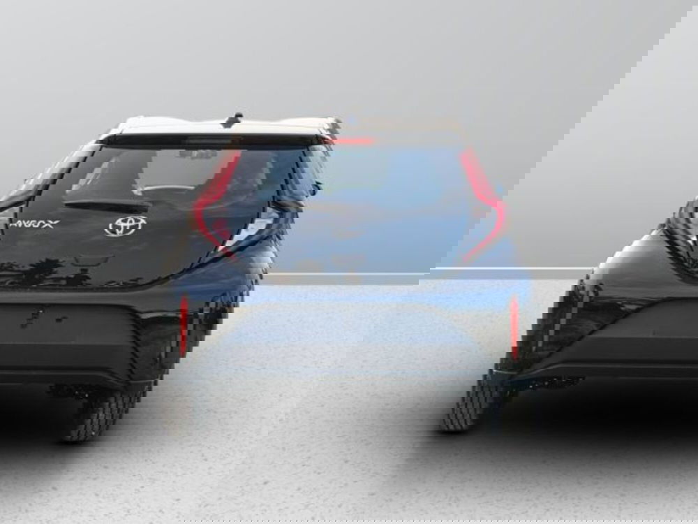 Toyota Aygo X nuova a Teramo (4)