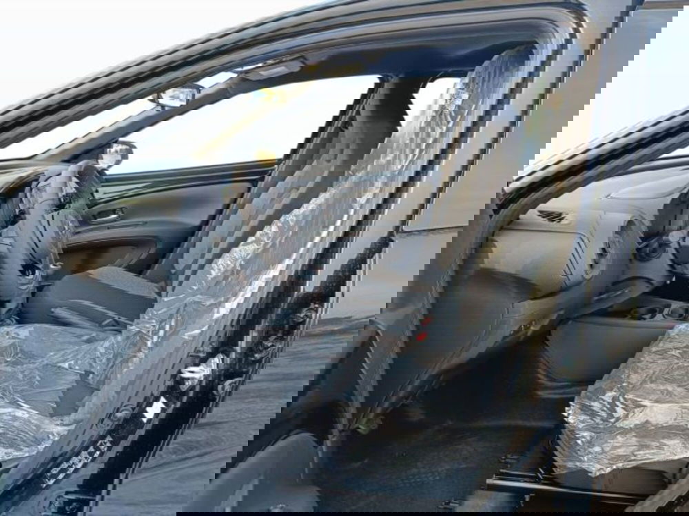 Toyota Aygo X nuova a Teramo (7)