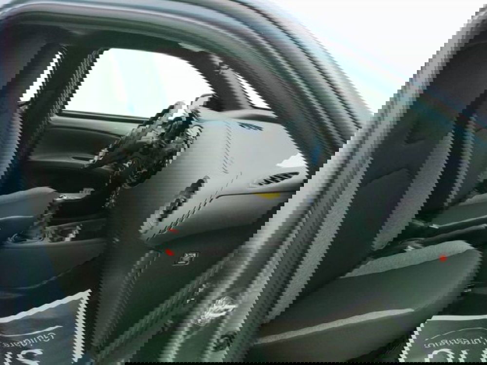 Toyota Aygo X nuova a Teramo (13)